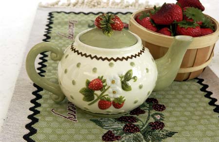 Berry Sweet Teapot