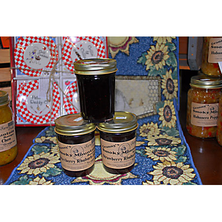 Strawberry Rhubarb Jam - Half-Pint